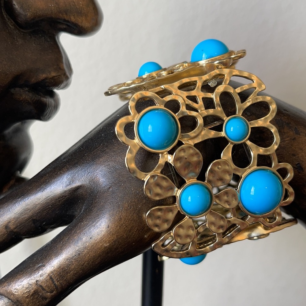 Gold bracelet floral gold synthetic turquoise